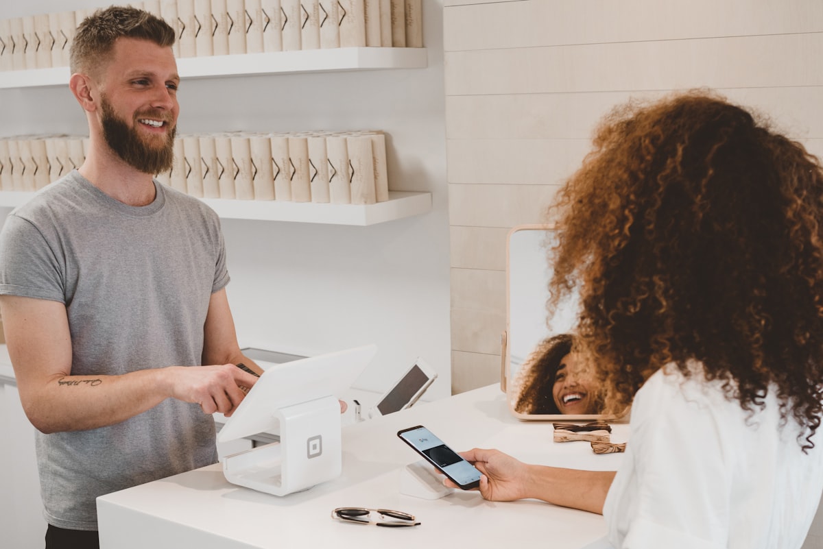 E-Commerce Platform — TechRetail Inc.
